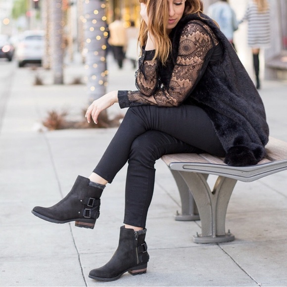 Sorel Lolla booties - Picture 9 of 9